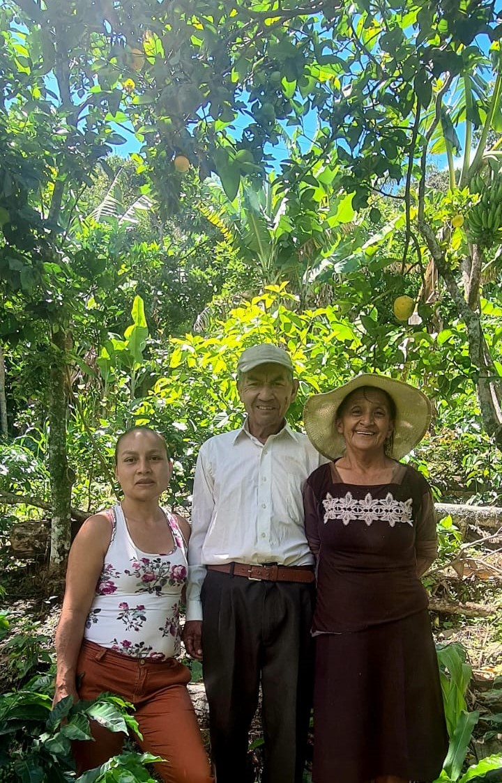 José Francisco Lopéz and family on coffee farm